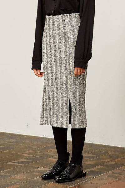 Shop ilja skirt grey by Frisur on thegreenlabels.com