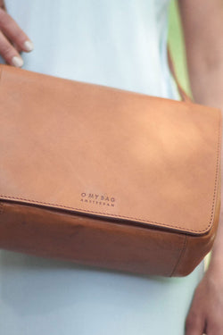 lucy camel classic leather