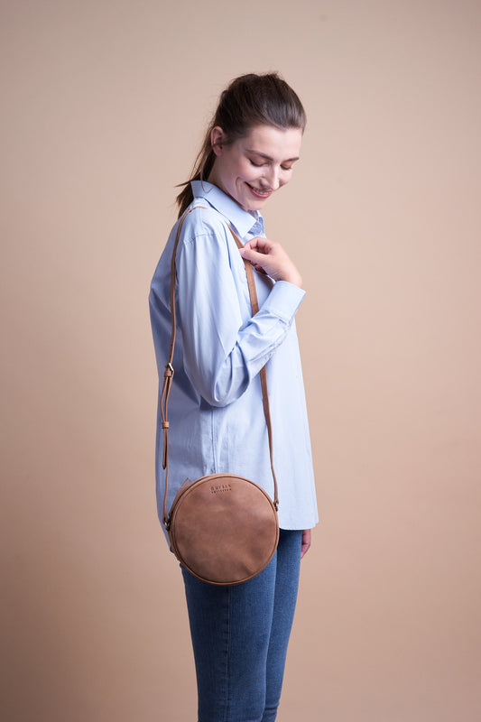 luna bag camel hunter leather by O My Bag on thegreenlabels