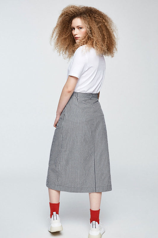 Shop maarielle vichy skirt black by Armedangels on thegreenlabels.com
