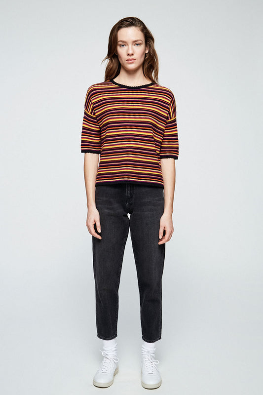 rimaa top black carrot by Armedangels on thegreenlabels