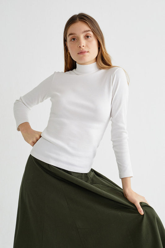 Shop aine rib top white by Thinking Mu on thegreenlabels