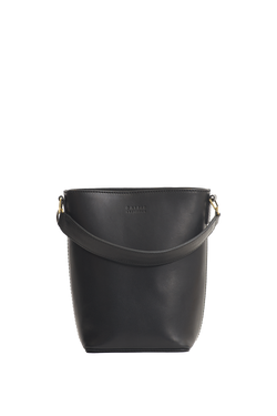 Shop bobbi bucket bag black classic leather by O My Bag at thegreenlabels