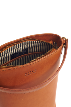 Shop bobbi bucket bag cognac classic leather by O My Bag on thegreenlabels