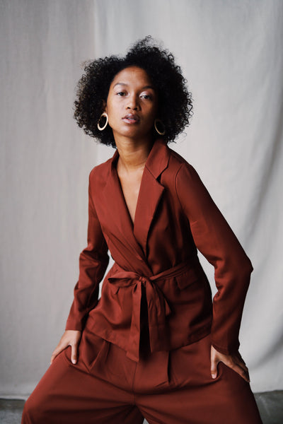 Shop tie blazer rust by Cossac at thegreenlabels