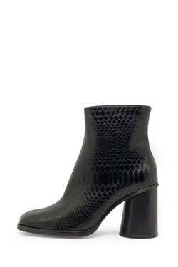 shop edita snake boots black by mireia playa at thegreenlabels