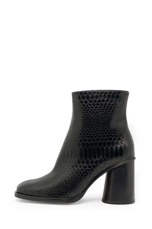 shop edita snake boots black by mireia playa at thegreenlabels