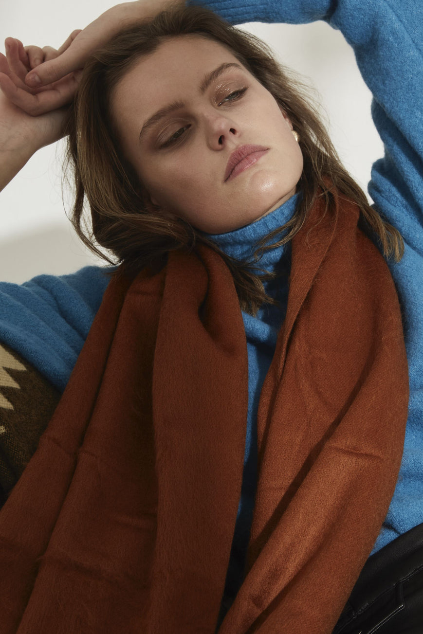 woven scarf rusty
