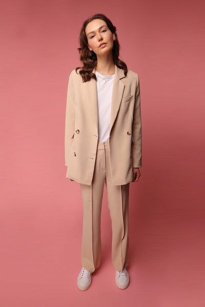 shop jacket almond beige by Capsule Studio at thegreenlabels.com