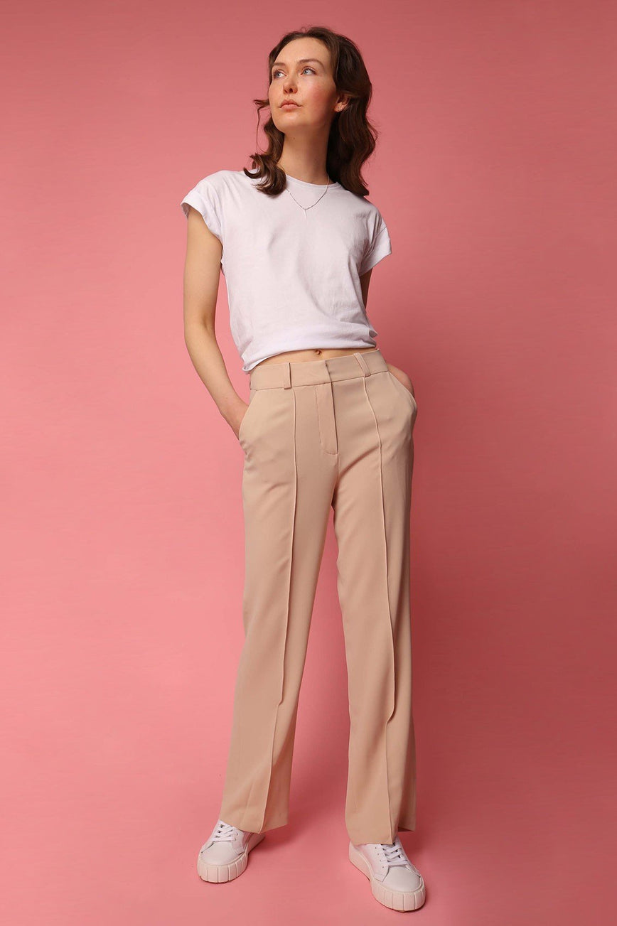 shop pants almond beige by Capsule Studio on thegreenlabels.com