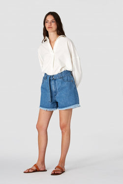 shop alice belted shorts light marble by Kings Of Indigo on thegreenlabels