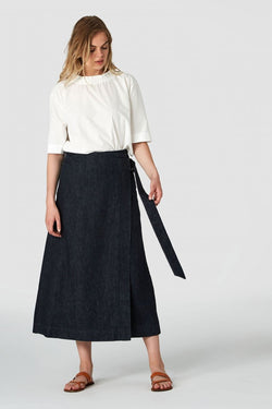 Shop leia skirt dark hemp rinse by Kings Of Indigo on thegreenlabels