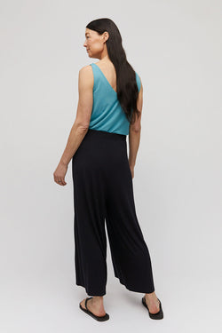 Shop karolinaa black culotte by ARMEDANGELS on thegreenlabels.com