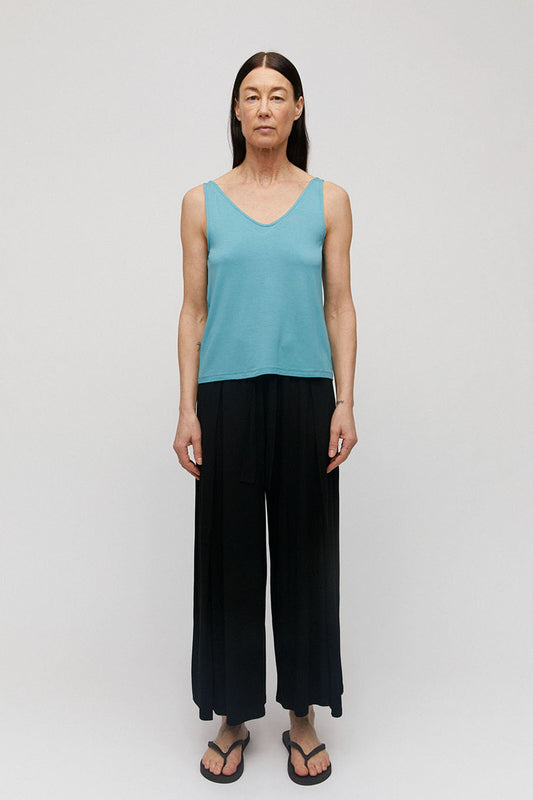 Shop karolinaa black culotte by ARMEDANGELS on thegreenlabels.com