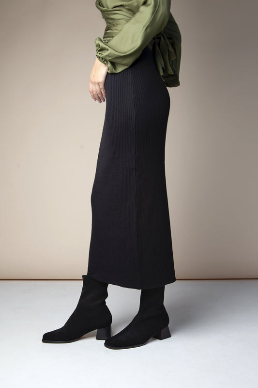 shop gemma ante black boots by mireia playa at thegreenlabels