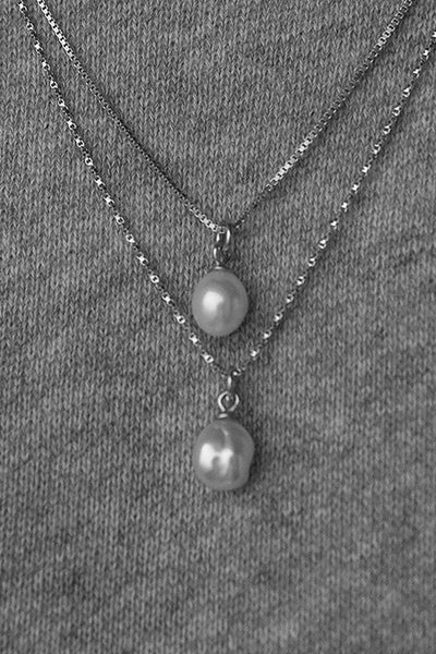 Shop mini baroque necklace sterling silver by Neinties on thegreenlabels.com