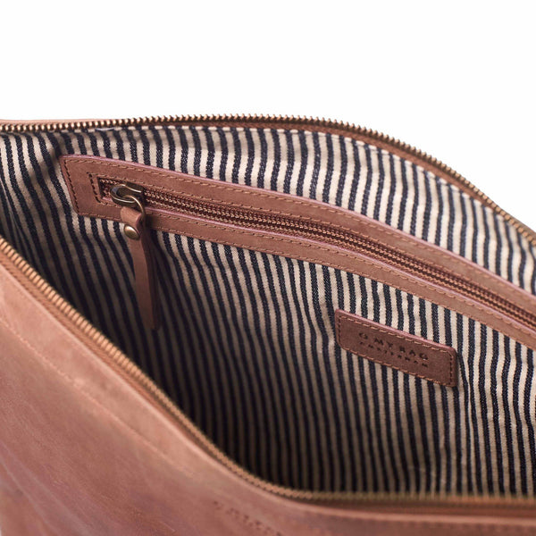 scarlet camel hunter leather