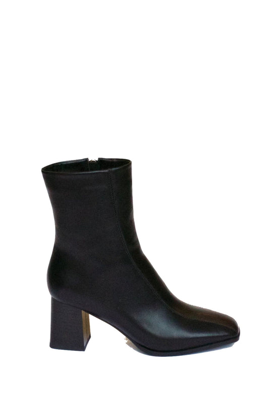 shop roka boots black by collection & co at thegreenlabels