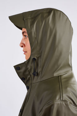 Shop  raincoat original army green by Maium at thegreenlabels