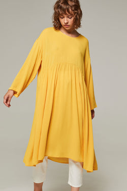 Shop flamenco dress yellow by Rita Row on thegreenlabels