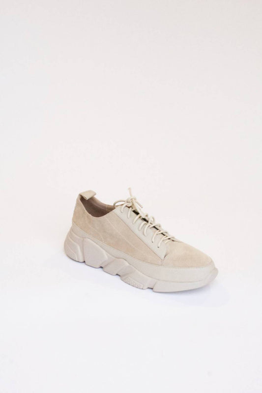 Shop gia sneaker taupe by Collection & Co on thegreenlabels.com