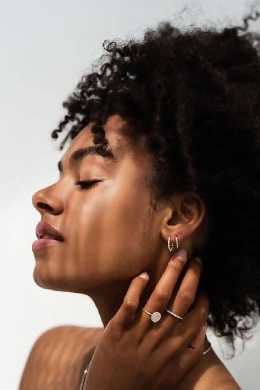 dotted earhoops