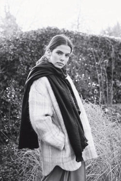 woven scarf black by Alpaca Loca on thegreenlabels