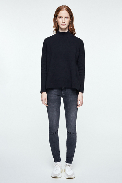 yunaa pullover black by ARMEDANGELS on thegreenlabels.com