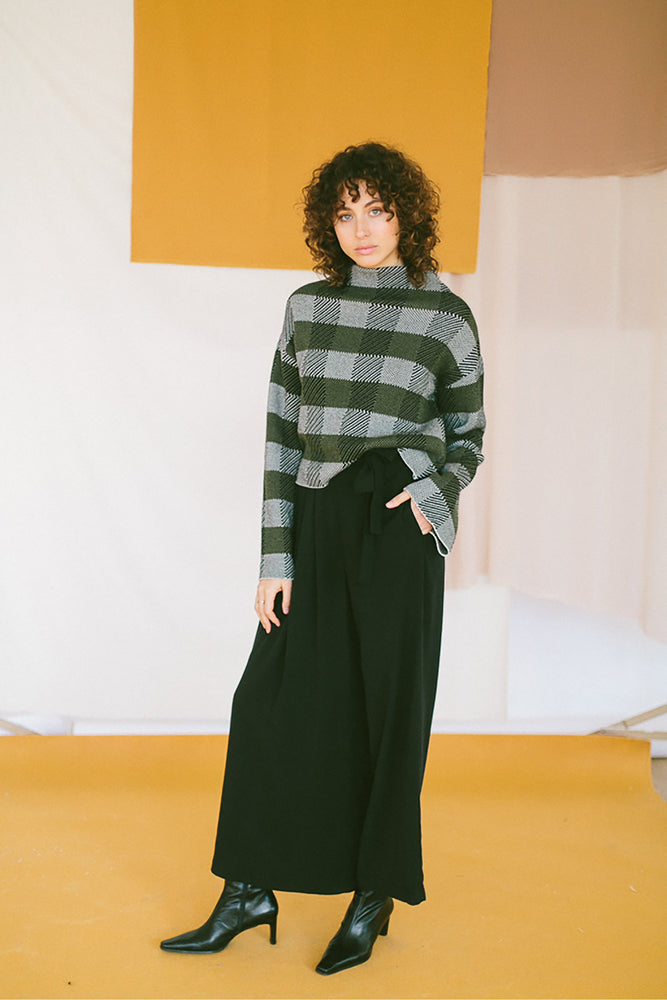 black trousers by Cossac on thegreenlabels