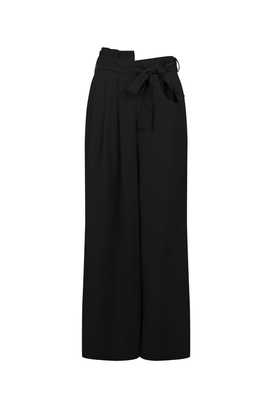black trousers by Cossac on thegreenlabels