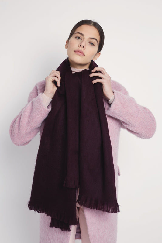 woven scarf aubergine by Alpaca Loca on thegreenlabels.com