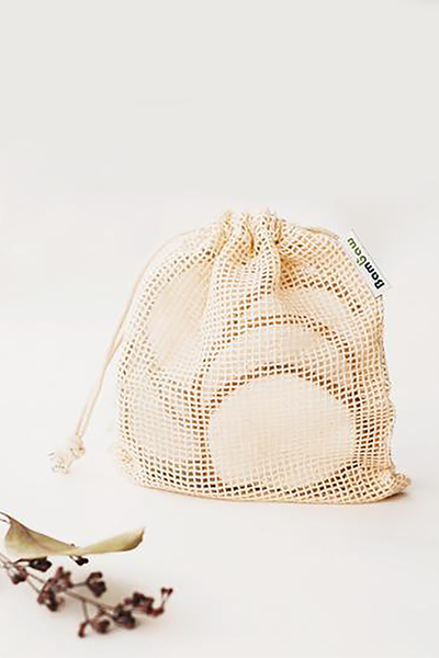 reusable makeup remover pads by Bambaw on thegreenlabels