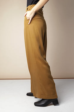 shop dido trousers golden olive by Frisur at thegreenlabels