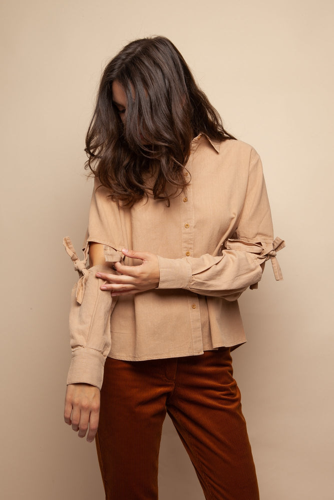 emine shirt sand by Signe on thegreenlabels.com