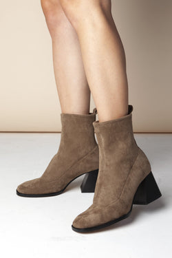 shop gabriela ante taupe heel boots by mireia playa at thegreenlabels