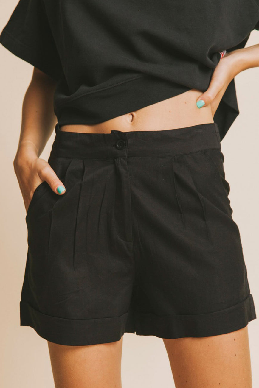 black mamma short by Thinking Mu on Thegreenlabels