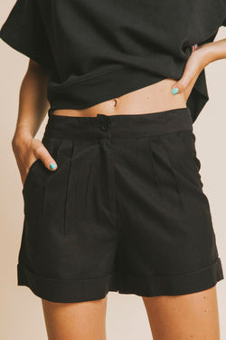 black mamma short by Thinking Mu on Thegreenlabels