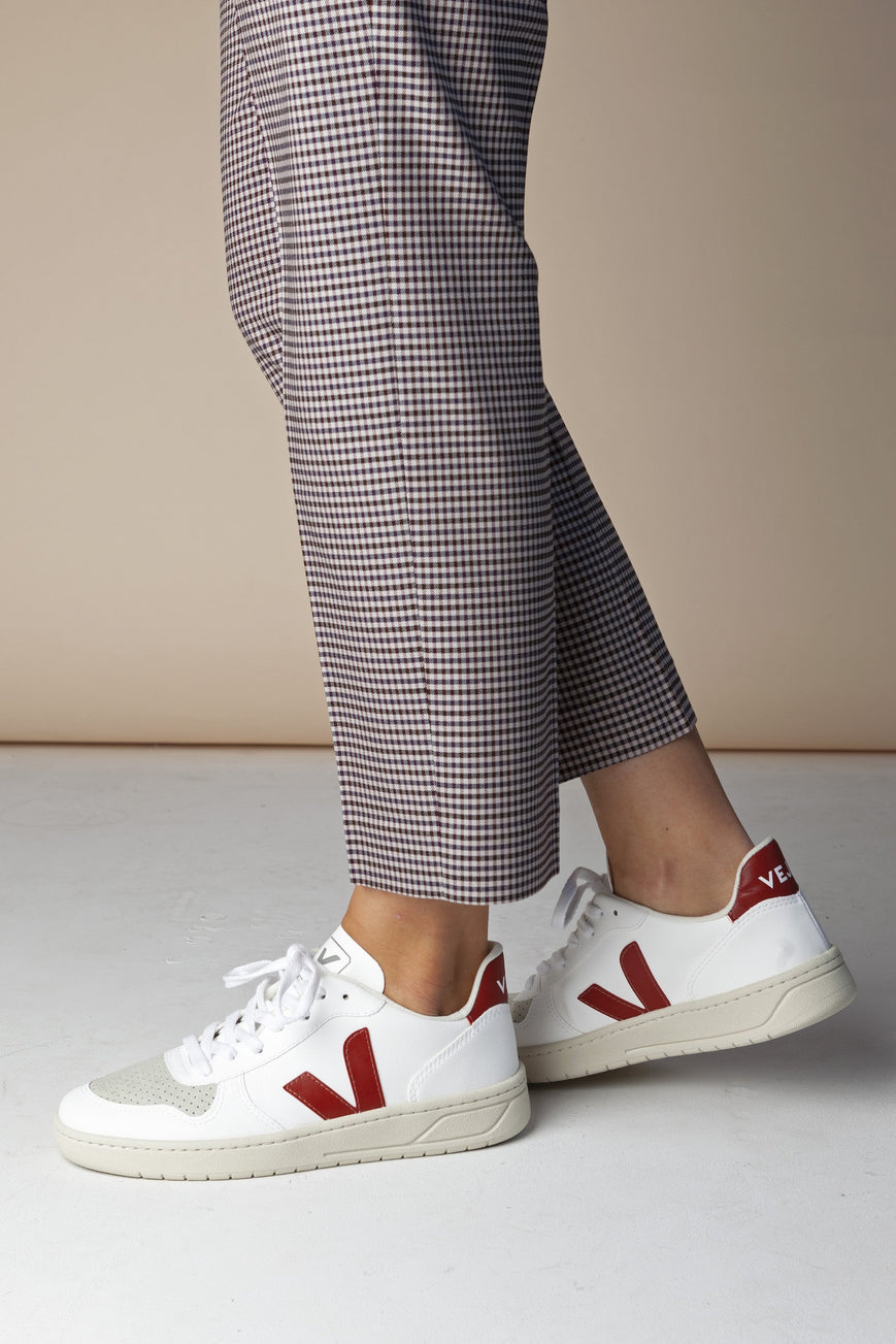 shop v-10 sneaker cwl white rouille by Veja at thegreenlabels