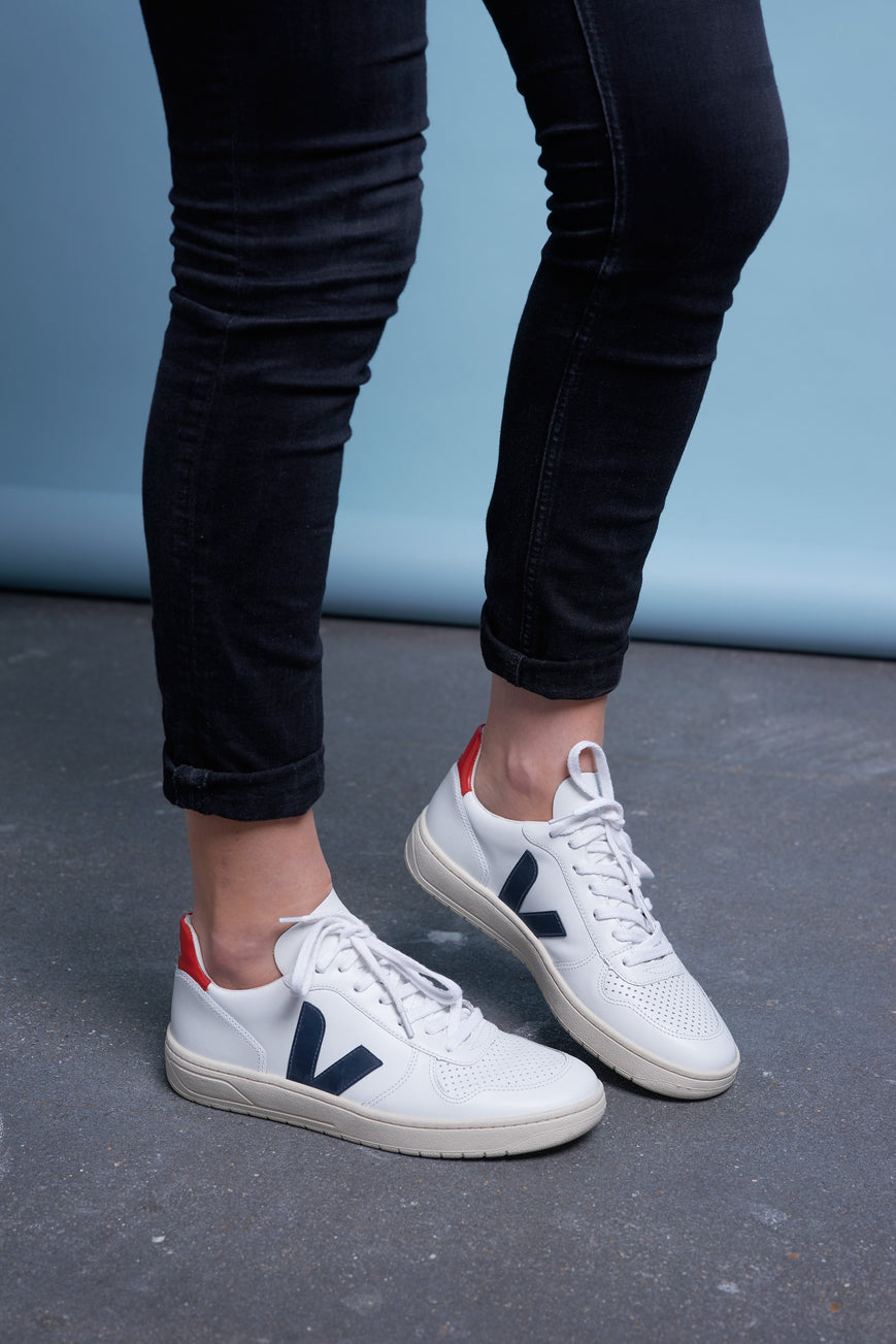 Sneakers - V-10 Sneaker Extra White Nautico Pekin <br> By Veja