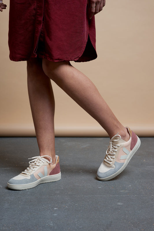 Sneakers - V-10 Sneaker Multico Nude <br> By Veja