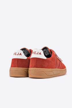 Sneakers - V-lock Suede Rouille Natural Sole <br> By Veja