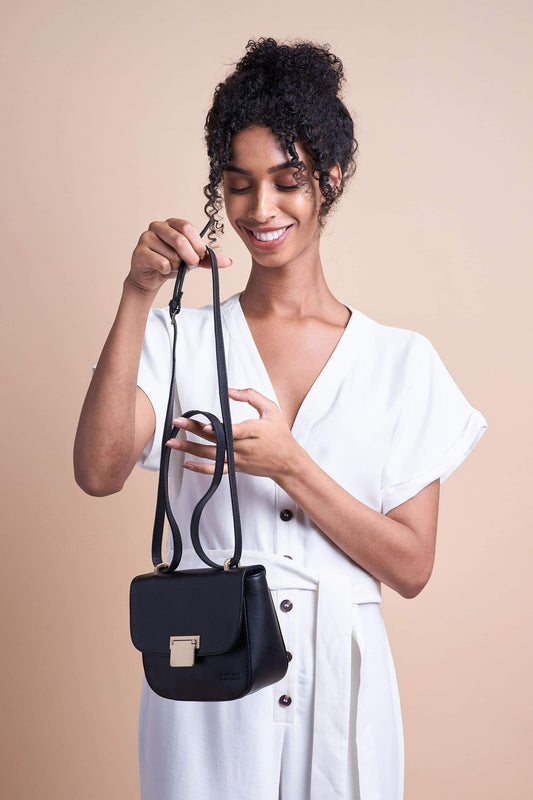the meghan mini classic black by O My Bag on thegreenlabels.com