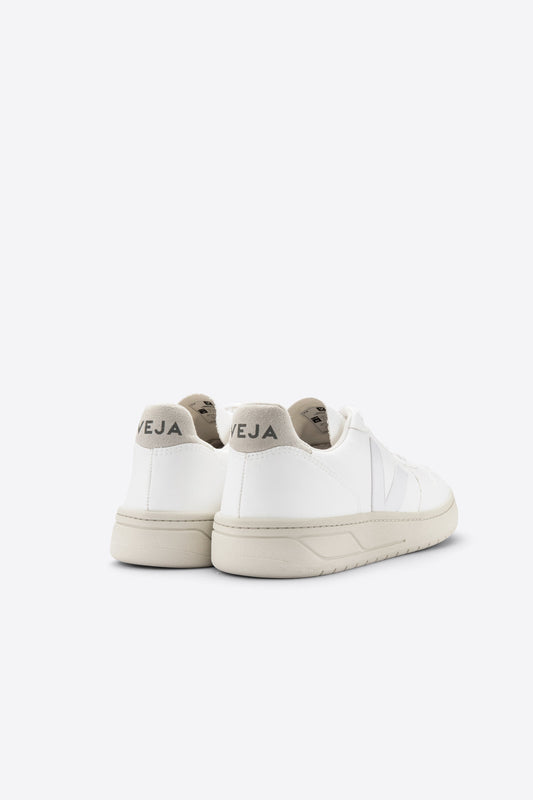 shop v-10 sneaker cwl white natural by Veja at thegreenlabels