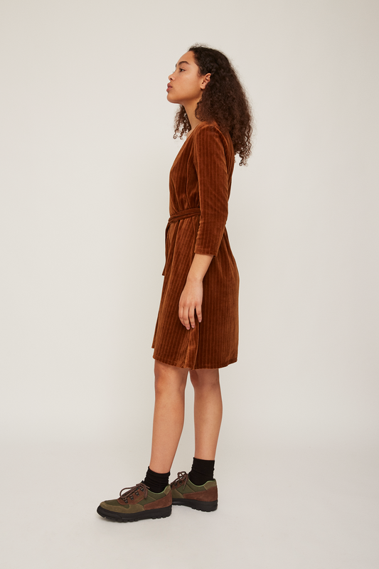 velvet short dress brown by rita row on thegreenlabels.com